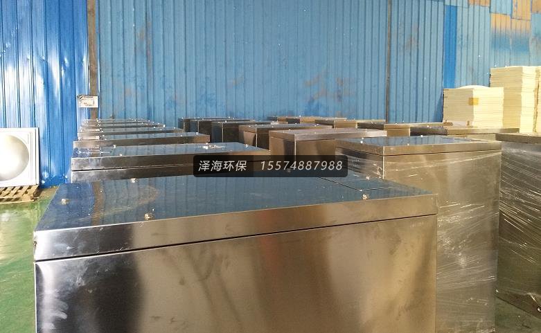 <a href=http://m.erwz.cn/ target=_blank class=infotextkey>不銹鋼保溫水箱</a>