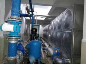 鐵水箱里面怎么做防銹？鐵水箱水發黃是什么原因？